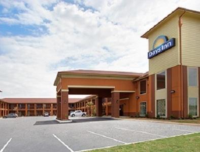 Days Inn By Wyndham Dilley Eksteriør bilde